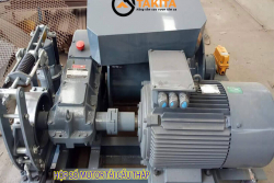 Hộp số motor tải cẩu tháp 